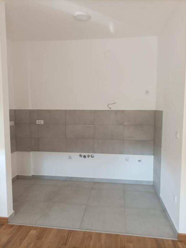 Slika 3 - Dvosoban stan za izdavanje, 44m2, 320€