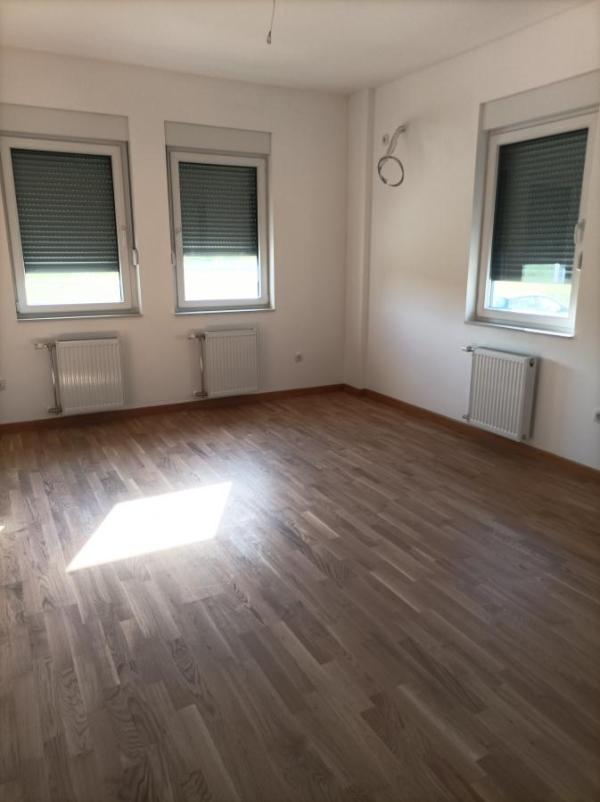 Slika 1 - Dvosoban stan za izdavanje, 44m2, 320€