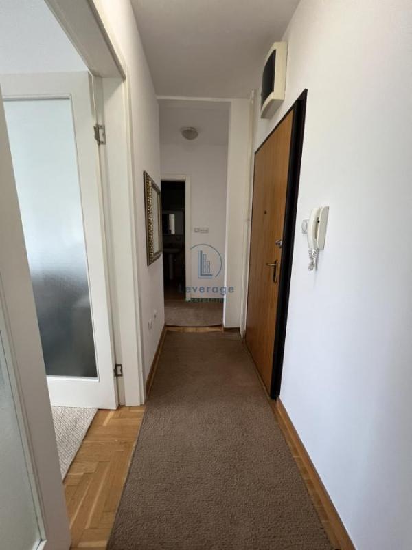 Slika 11 - Antifašističke borbe, Dvosoban stan za izdavanje, 51m2, 750€