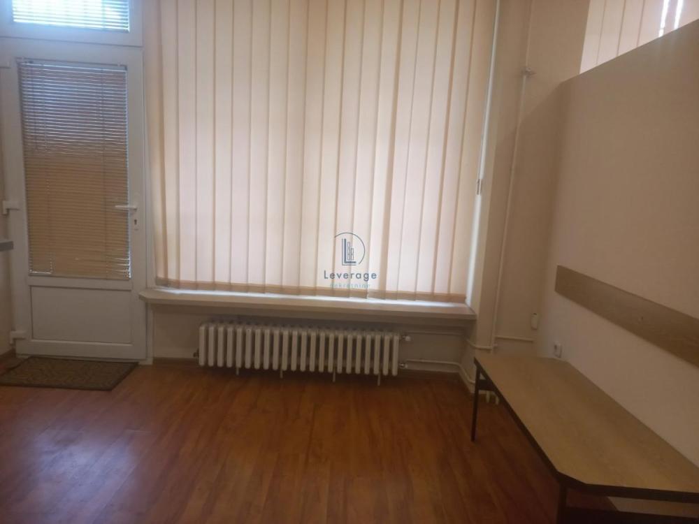 Slika 1 - Bulevar Arsenija Čarnojevića,  Lokal za izdavanje, 50m2, 500€