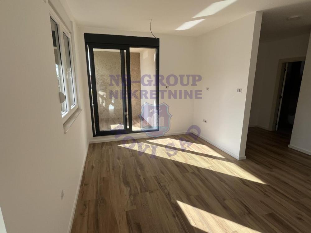 Glavna slika -Četvoroiposoban stan na prodaju, 77m2, 179.050€