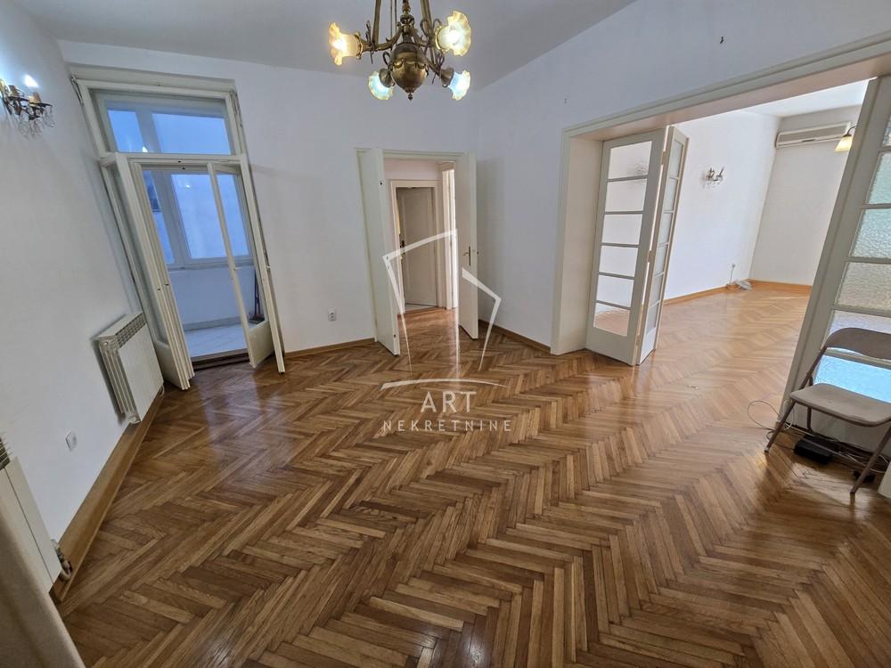Slika 1 - Kursulina, Troiposoban stan za izdavanje, 98m2, 1.000€