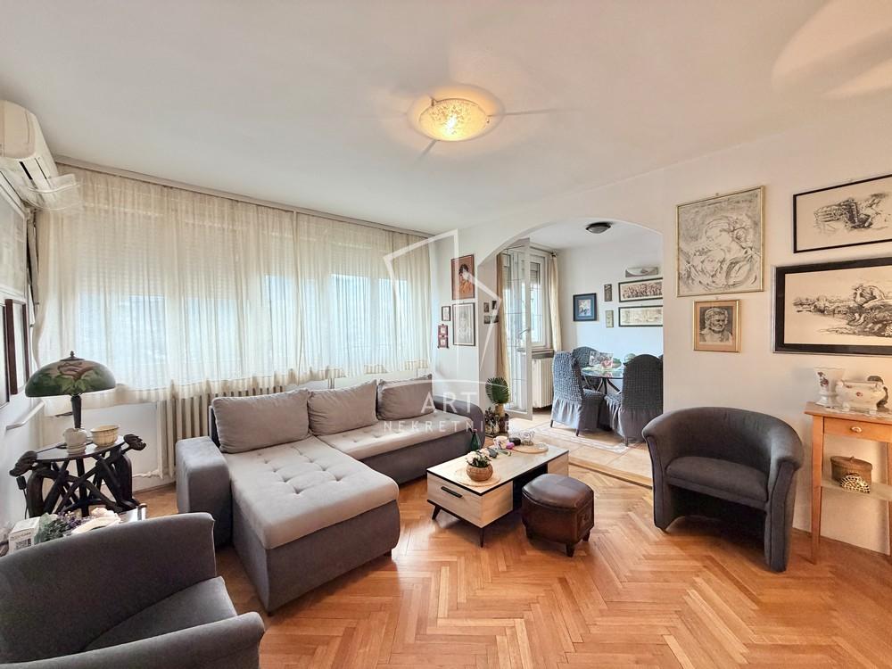 Slika 1 - Bulevar Mihajla Pupina, Četvorosoban stan na prodaju, 103m2, 500.000€