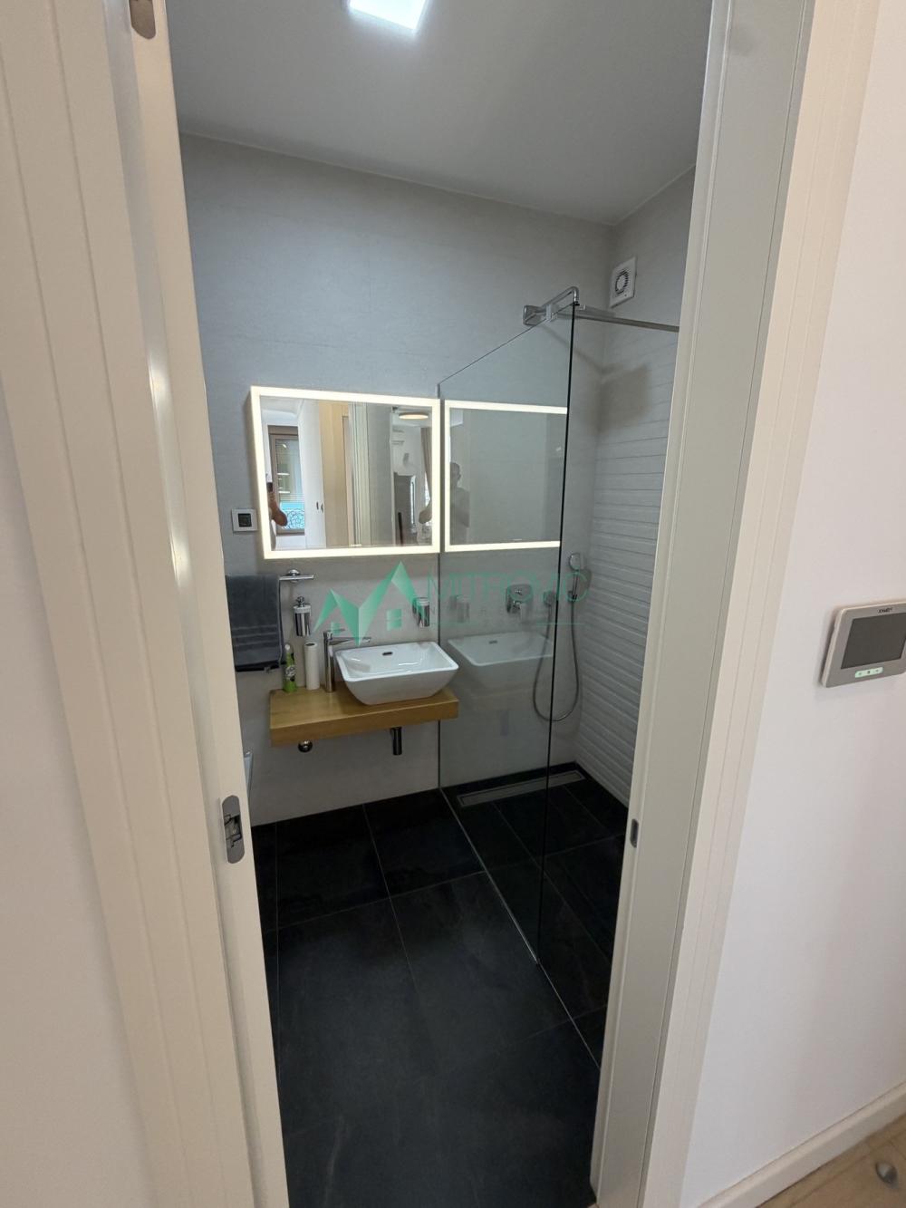 Slika 7 - Trosoban stan za izdavanje, 57m2, 1.000€
