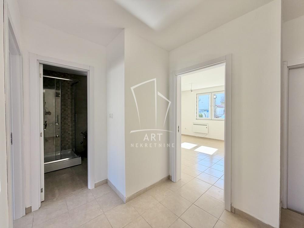 Slika 7 - 8. marta, Dvoiposoban stan na prodaju, 49m2, 87.000€