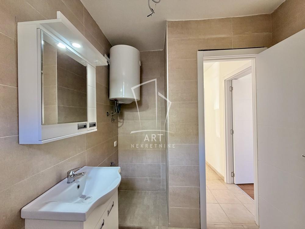 Slika 10 - 8. marta, Dvoiposoban stan na prodaju, 49m2, 87.000€