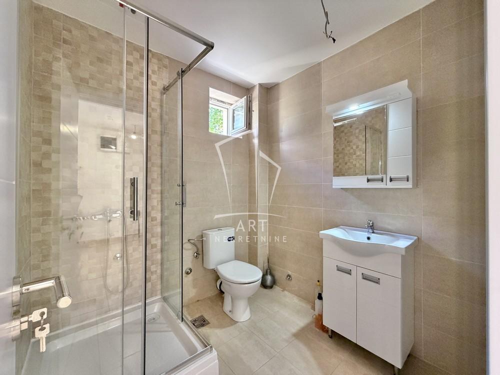 Slika 11 - 8. marta, Dvoiposoban stan na prodaju, 49m2, 87.000€