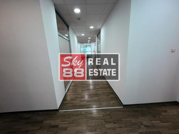 Slika 1 - Partizanske avijacije,  Lokal za izdavanje, 330m2, 4.950€