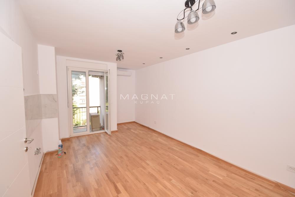 Slika 1 - Vojvode Milenka, Dvosoban stan na prodaju, 44m2, 250.000€