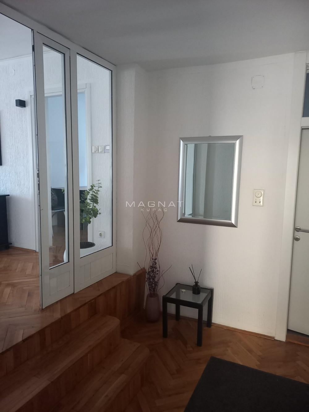 Slika 1 - Blagoja Parovića,  Lokal za izdavanje, 103m2, 899€