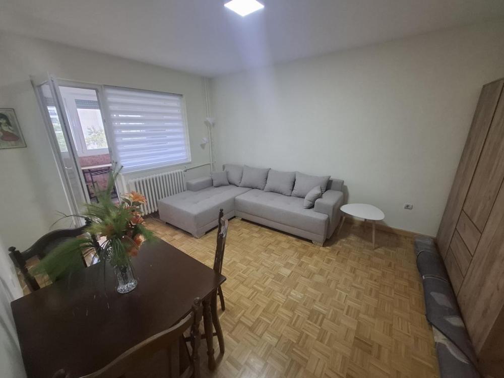 Glavna slika -Dvosoban stan za izdavanje, 48m2, 400€