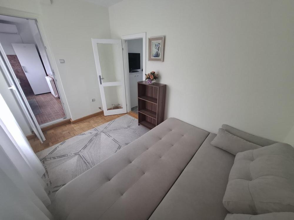 Slika 5 - Dvosoban stan za izdavanje, 48m2, 400€