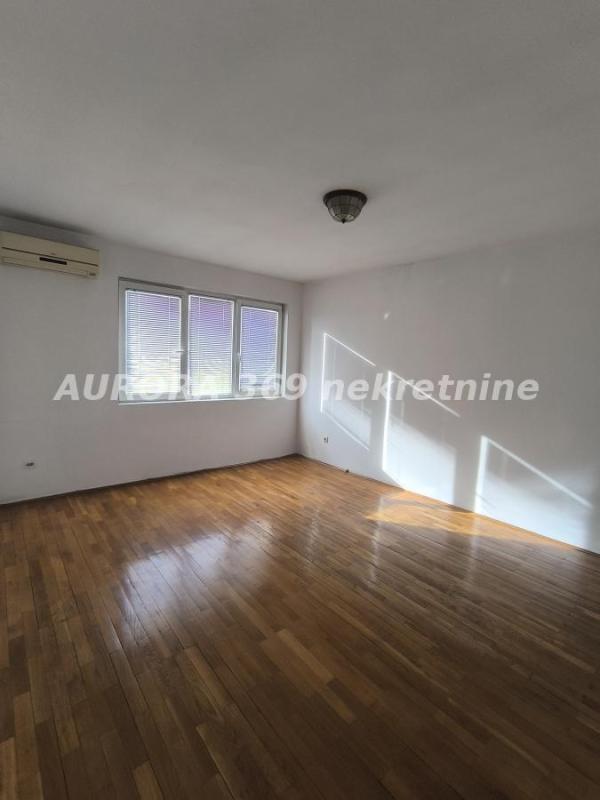 Slika 10 - Dvosoban stan na prodaju, 75m2, 280.000€