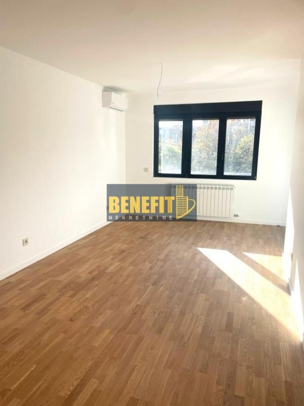 Slika 1 - Trosoban stan za izdavanje, 76m2, 760€
