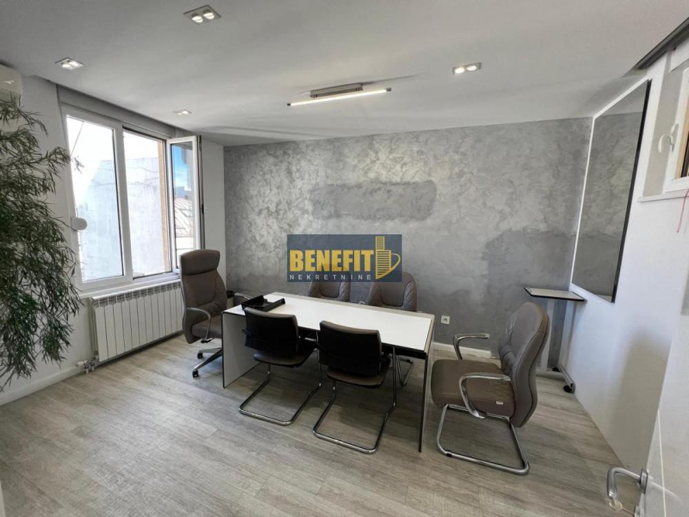 Slika 3 - Četvoroiposoban stan na prodaju, 118m2, 349.000€