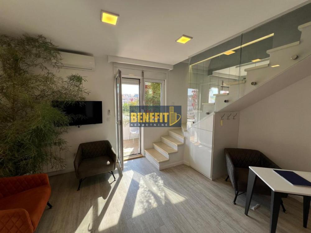 Slika 2 - Četvoroiposoban stan na prodaju, 118m2, 349.000€