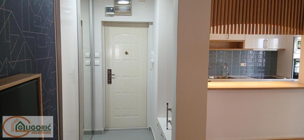 Slika 1 - Emila Zole, Četvorosoban stan na prodaju, 99m2, 210.000€