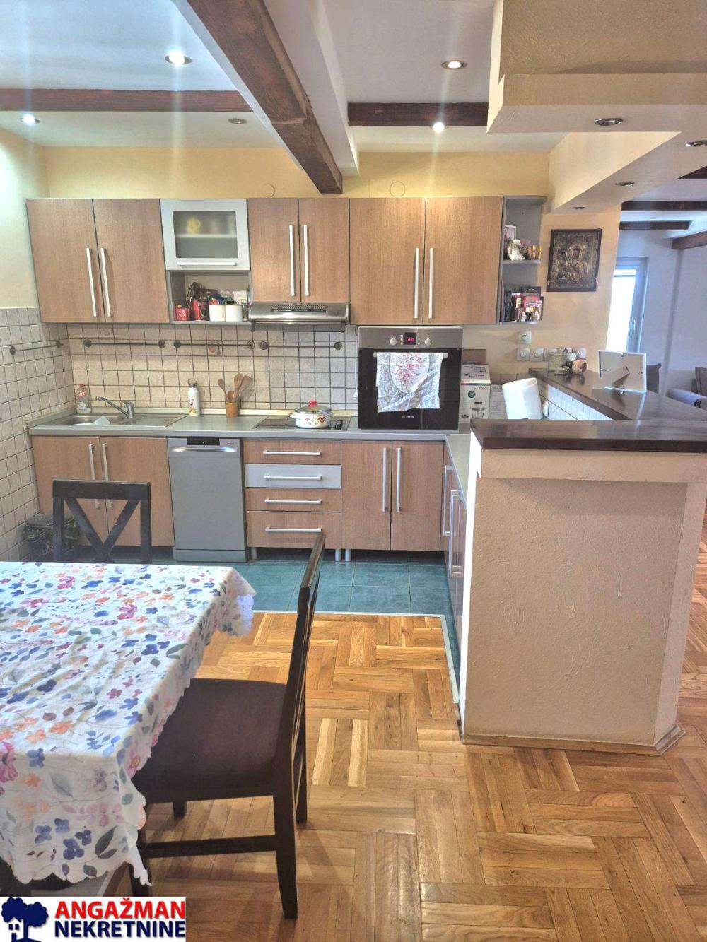Slika 4 - Sremskih boraca, Četvorosoban stan na prodaju, 70m2, 185.000€