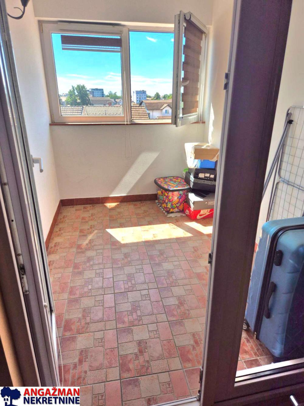 Slika 6 - Sremskih boraca, Četvorosoban stan na prodaju, 70m2, 185.000€