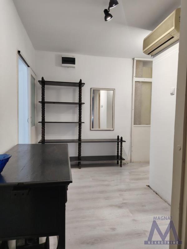 Slika 9 - Dvoiposoban stan za izdavanje, 420€
