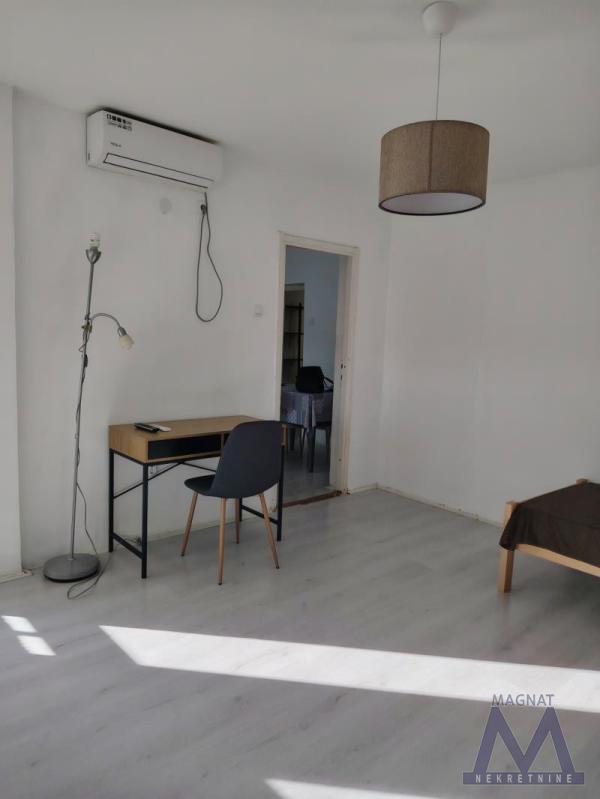 Slika 2 - Dvoiposoban stan za izdavanje, 420€