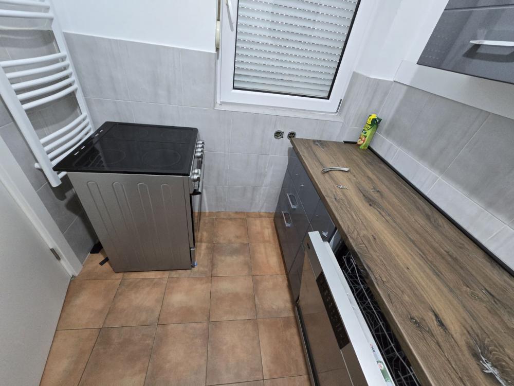 Slika 5 - Prvomajska, Trosoban stan za izdavanje, 80m2, 750€