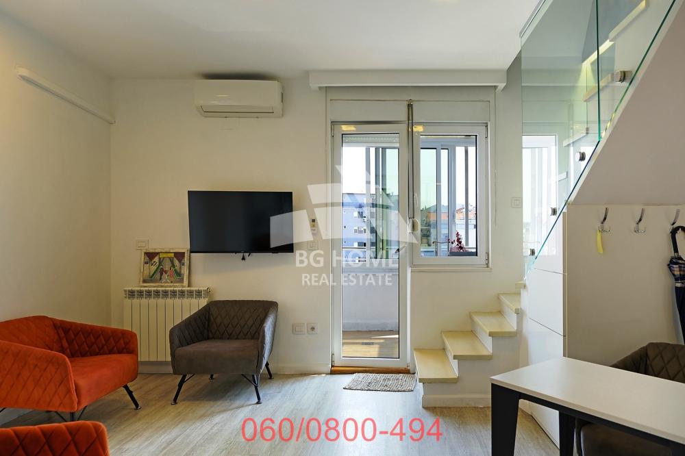 Slika 1 - Pećska, Petosoban stan na prodaju, 118m2, 383.500€