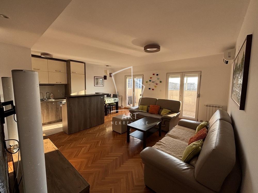 Slika 5 - Dr Milivoja Babića, Trosoban stan za izdavanje, 47m2, 700€