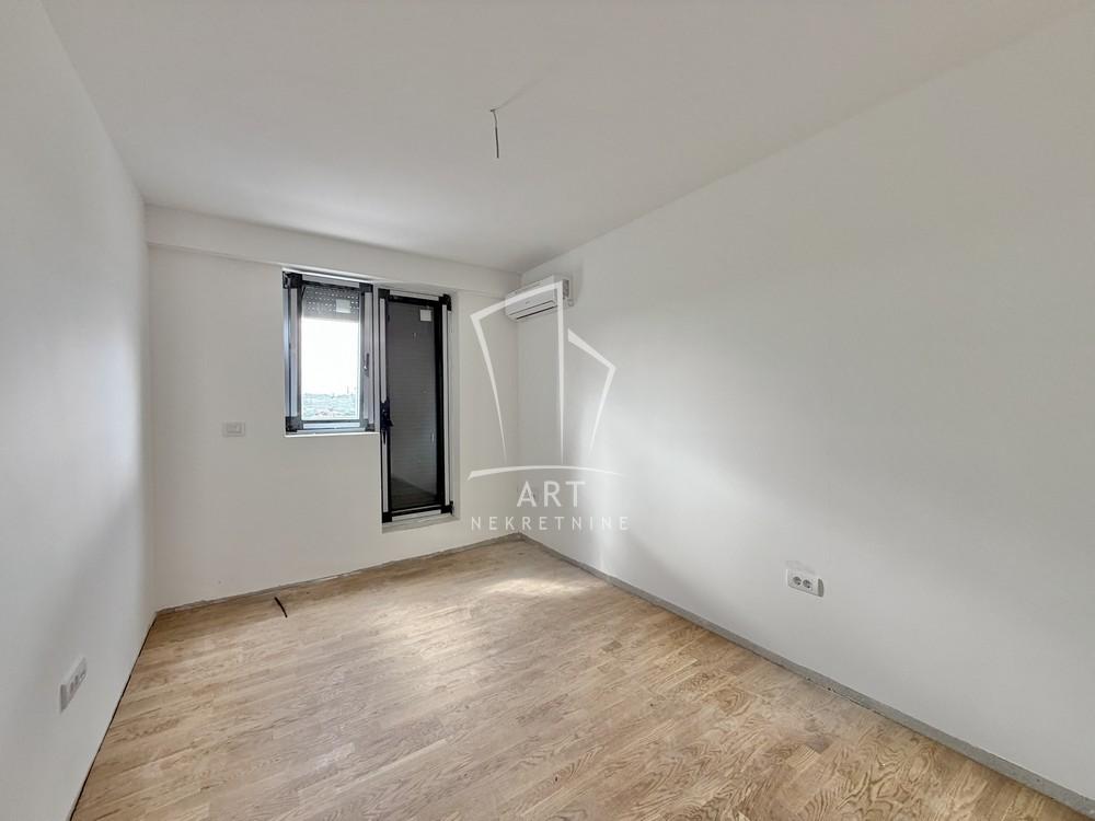 Slika 9 - Nine Kirsanove, Četvorosoban stan na prodaju, 113m2, 253.700€