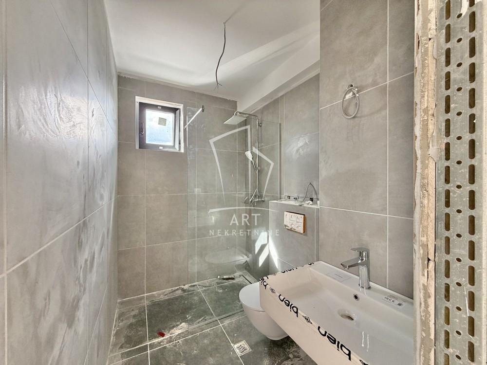 Slika 11 - Nine Kirsanove, Četvorosoban stan na prodaju, 113m2, 253.700€