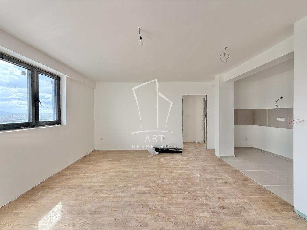Slika 2 - Nine Kirsanove, Četvorosoban stan na prodaju, 113m2, 253.700€