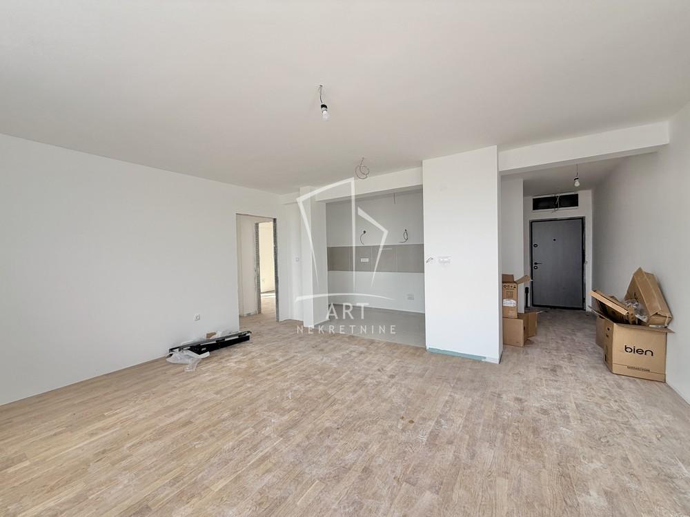 Slika 3 - Nine Kirsanove, Četvorosoban stan na prodaju, 113m2, 253.700€