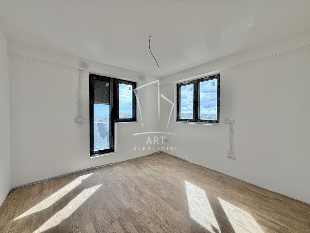 Slika 5 - Nine Kirsanove, Četvorosoban stan na prodaju, 113m2, 253.700€