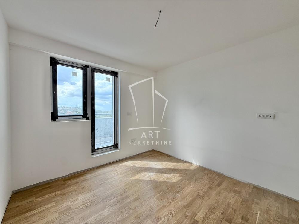 Slika 7 - Nine Kirsanove, Četvorosoban stan na prodaju, 113m2, 253.700€