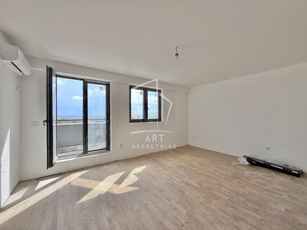 Glavna slika -Nine Kirsanove, Četvorosoban stan na prodaju, 113m2, 253.700€