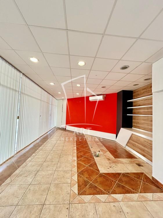 Slika 2 - Bulevar Mihajla Pupina,  Lokal za izdavanje, 31m2, 500€