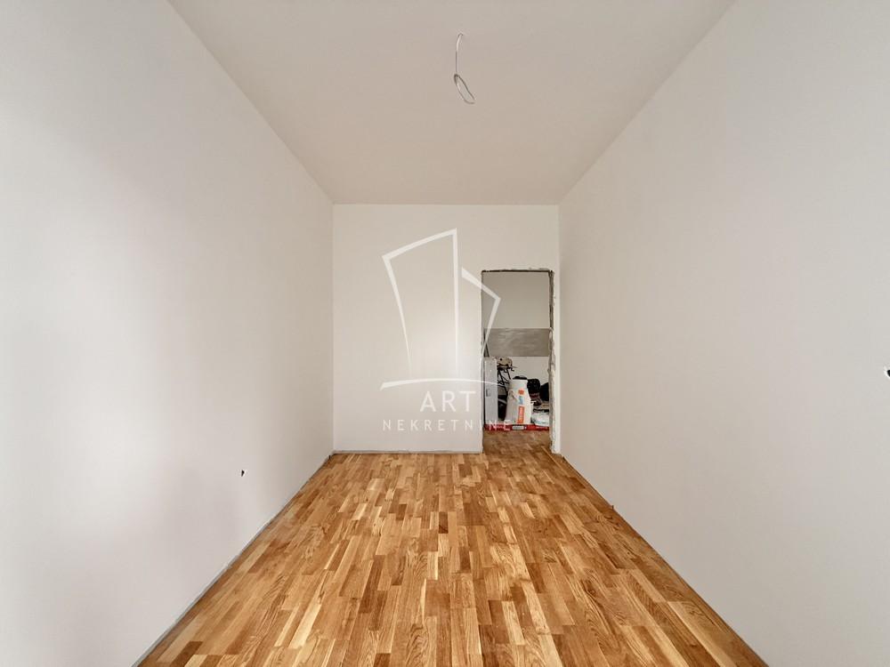 Slika 5 - Nine Kirsanove,  Lokal na prodaju, 61m2, 137.250€