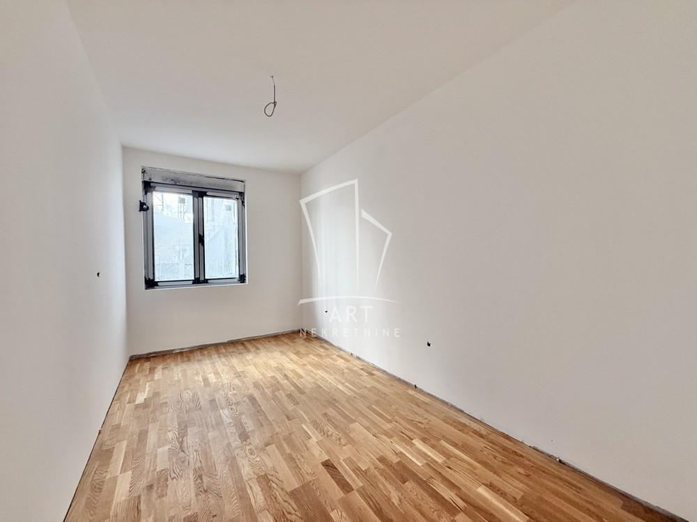 Slika 6 - Nine Kirsanove,  Lokal na prodaju, 61m2, 137.250€