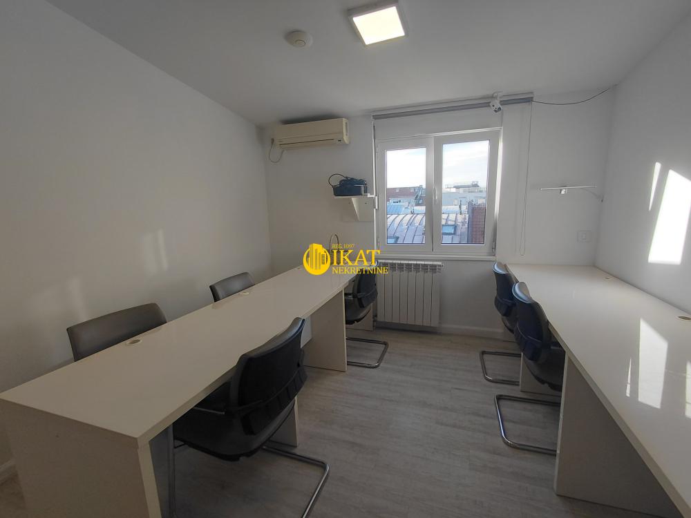 Slika 9 - Pećska, Petosoban stan na prodaju, 118m2, 349.000€