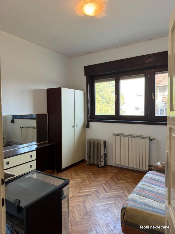Slika 9 - Karađorđeva,  Kuća na prodaju, 200m2, 187.000€