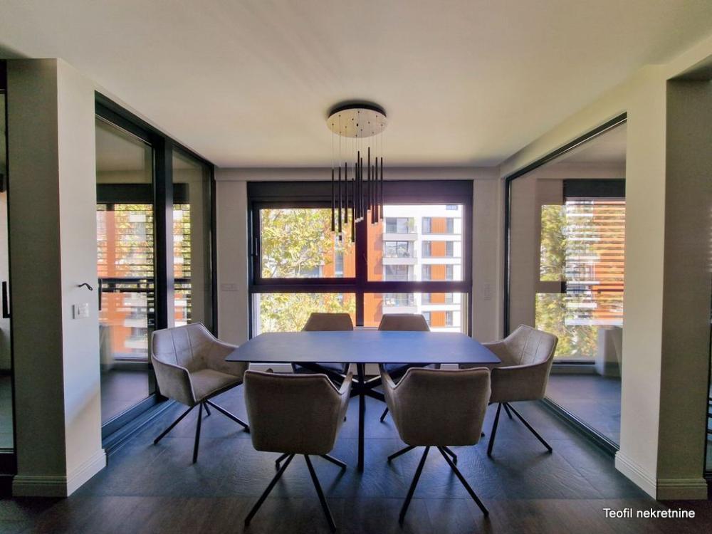 Slika 3 - Niška, Petosoban stan na prodaju, 198m2, 870.000€