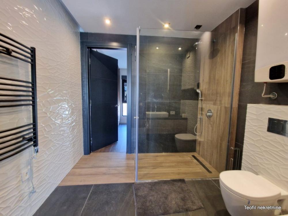 Slika 11 - Niška, Petosoban stan na prodaju, 198m2, 870.000€