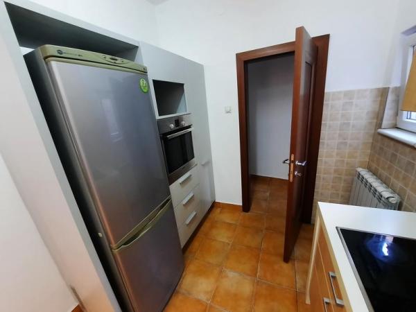 Slika 4 - Nebojšina, Petosoban stan za izdavanje, 172m2, 2.000€