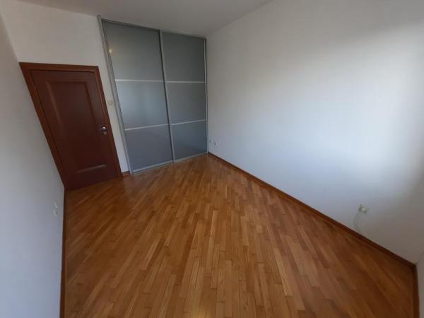 Slika 7 - Nebojšina, Petosoban stan za izdavanje, 172m2, 2.000€