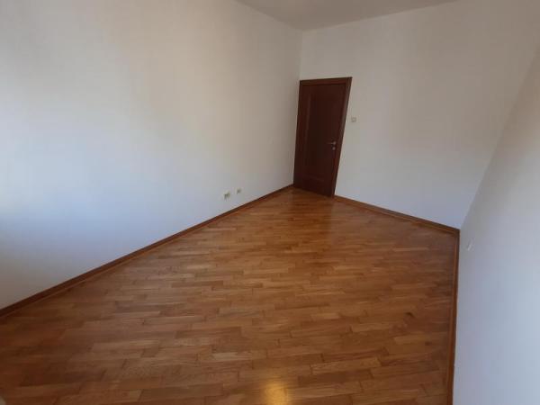 Slika 11 - Nebojšina, Petosoban stan za izdavanje, 172m2, 2.000€