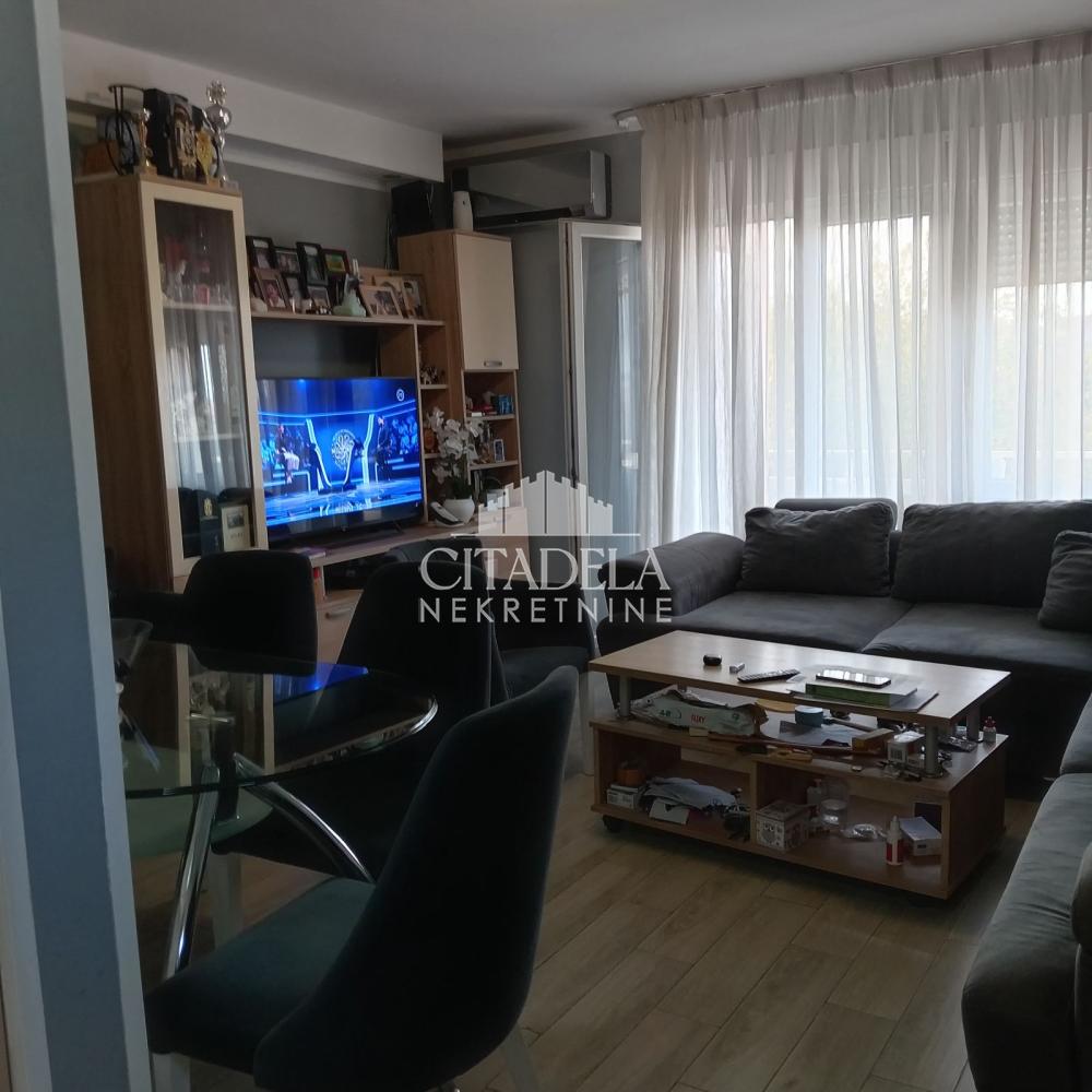 Glavna slika oglasa 416474