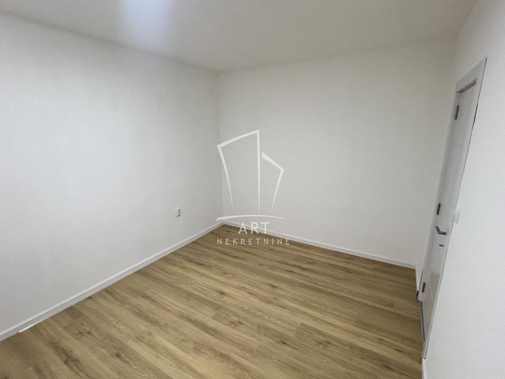 Slika 2 - Crnojevića, Trosoban stan za izdavanje, 85m2, 650€