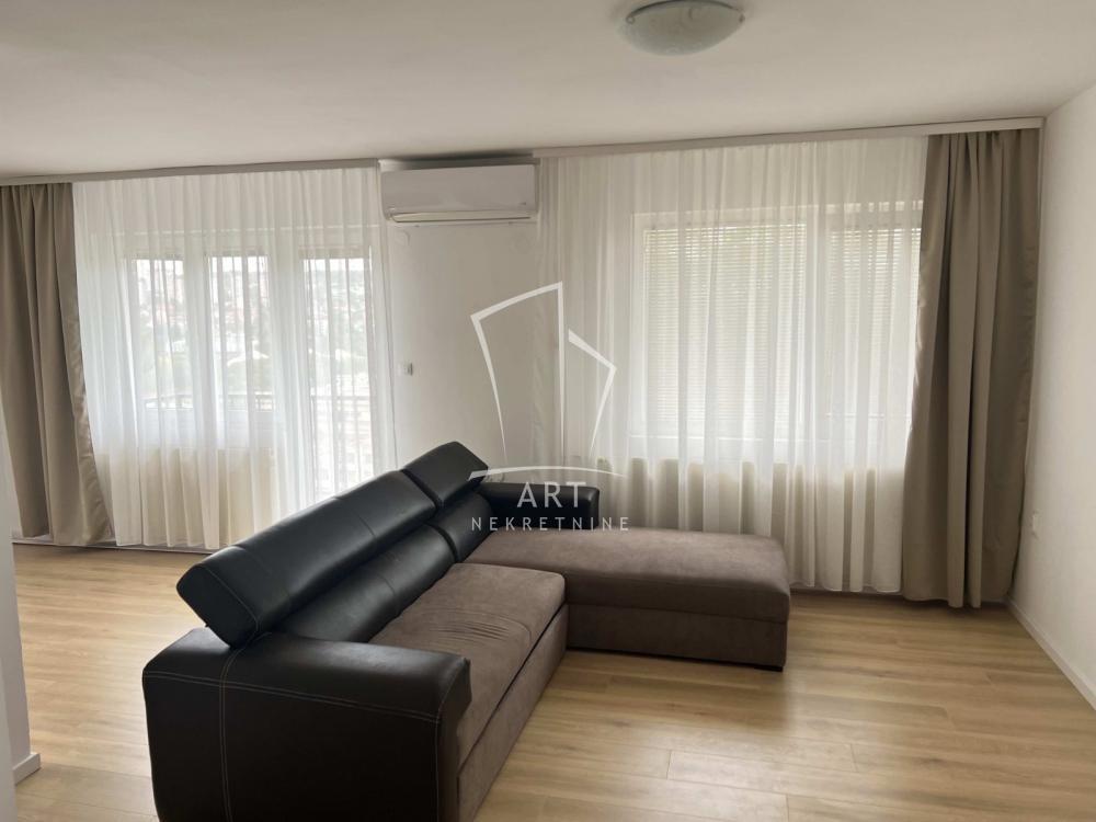 Glavna slika -Crnojevića, Trosoban stan za izdavanje, 85m2, 650€