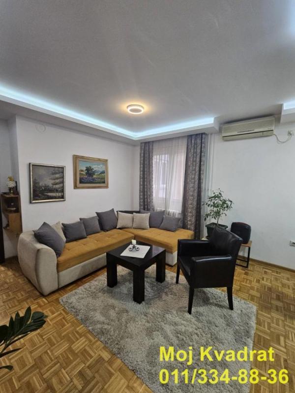 Glavna slika -Četvorosoban stan na prodaju, 98m2, 305.000€