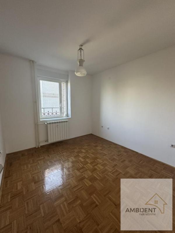 Slika 8 - Troiposoban stan za izdavanje, 88m2, 800€